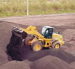 Pá Carregadeira 821E